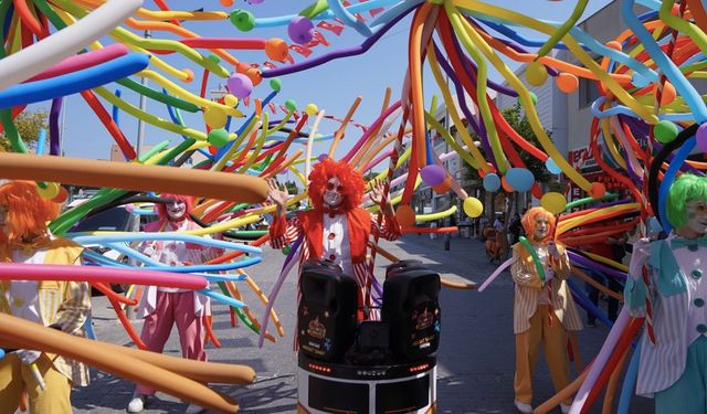 Çeşme Festivali’nde müzik ve coşku dolu ilk gün