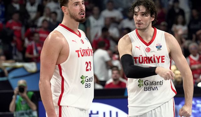 12 Dev Adam 24 yıl sonra yarı finalde: Türkiye-Yunanistan maçı için geri sayım!