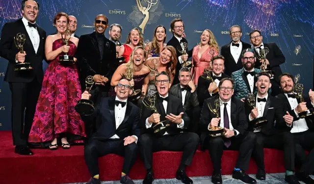 Emmy ödülleri sahiplerini buldu: Gecenin yıldızları The Studio ve Adolescence