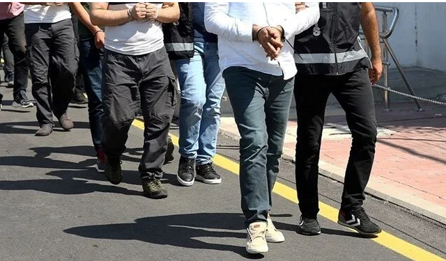 İzmir’de 5 polisi yaralayan 6 şüpheli tutuklandı