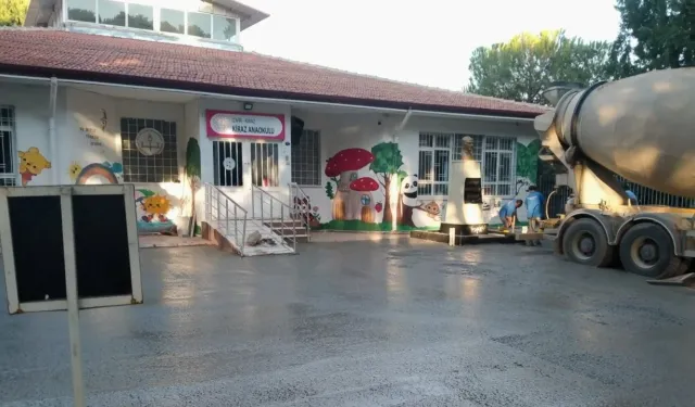 İzmir’in 10 ilçesinde okullar yenilendi: Öğrenciler için güvenli ortamlar hazırlandı