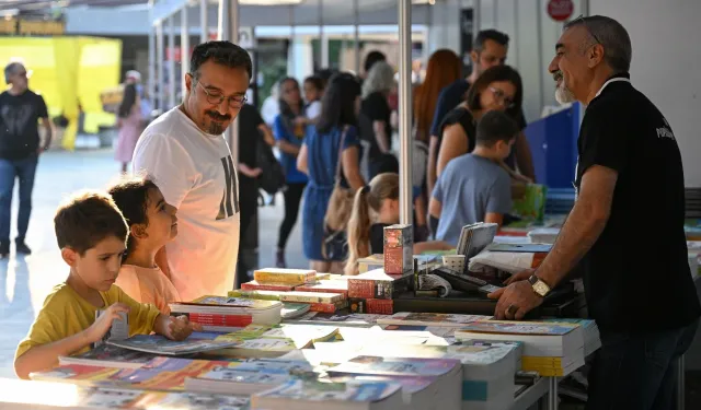 İzmir'de 6. Kitap Günleri başlıyor: 26 Eylül – 5 Ekim’de Büyükpark’ta kültür şöleni