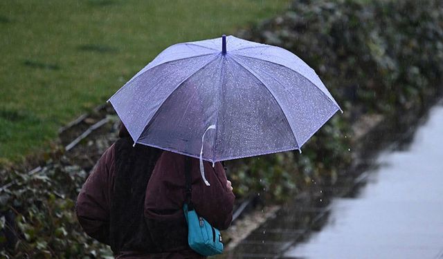 Sıcaklıklar 10 derece düşüyor, sağanak alarmı verildi