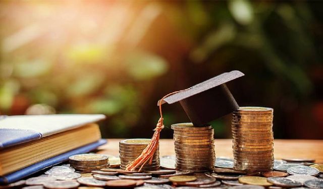 Akademik yıl başladı: Öğrenciler için burs imkanları belli oldu