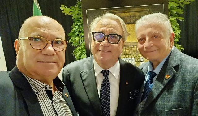 Cumhuriyet’in kalbine saygı! Korcan Karar’dan “Anıtkabir” sergisi...