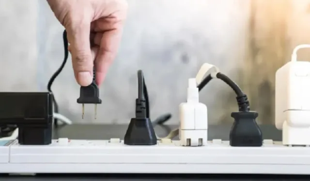 Bu cihazların fişini çekin: Kapalıyken bile elektrik harcıyorlar