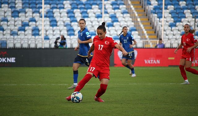 İzmir'de oynanacak milli maç ücretsiz izlenebilecek