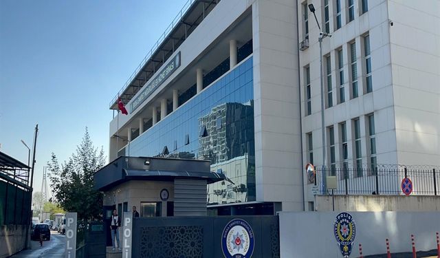 Gözaltına alınan eski belediye başkanı hastaneye kaldırıldı