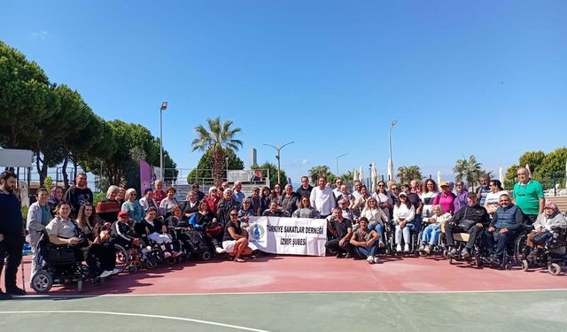 Engelli bireyler sosyal yaşam kampında moral depoladı
