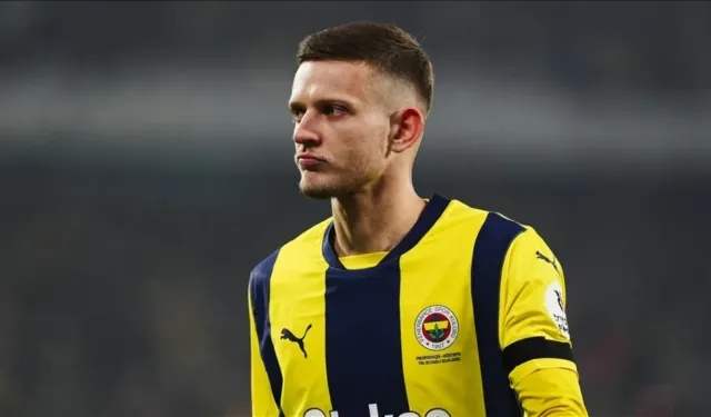 Fenerbahçe’de Szymanski krizi! Taraftar ıslıkladı, soyunma odasında sinir patlaması yaşandı
