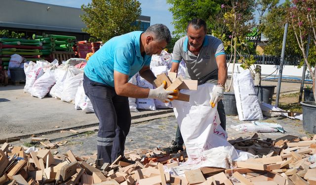 Gaziemir Belediyesi’nden yurttaşlara yakacak odun desteği