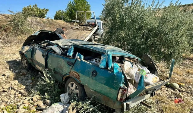 Otomobil takla attı, çift yaşamını yitirdi