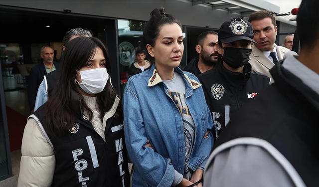 Dilan Polat hakkında şok iddia: 'Fatih Sultan Mehmet Köprüsü’nde intihara kalkıştı'