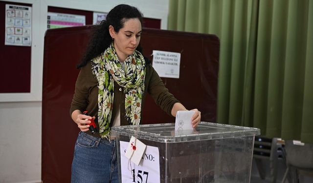 KKTC sandık başında: Cumhurbaşkanlığı seçiminde 7 aday yarışıyor