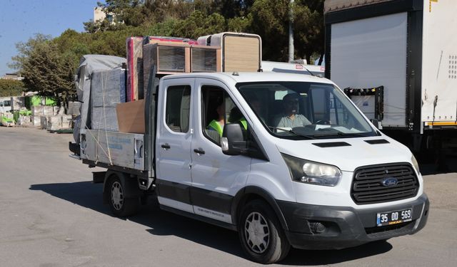 Konak’ta ‘Evden Eve Dayanışma’ büyüyerek devam ediyor