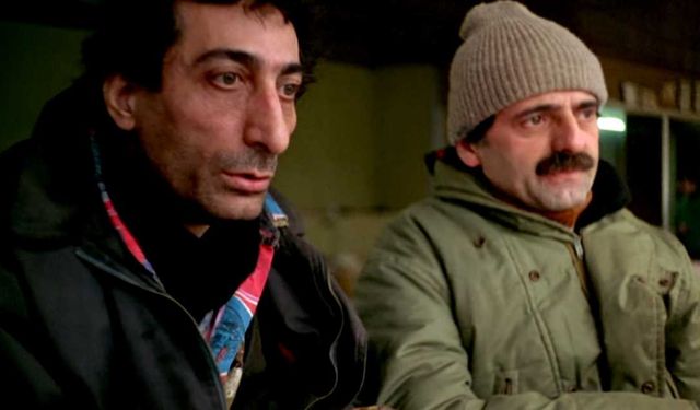 Derviş Zaim, “Tabutta Rövaşata” davasını kazandı