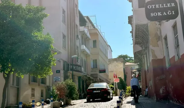İzmir’de Basmane otelleri zor günler geçiriyor