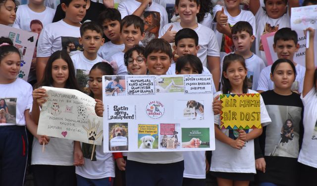 Güzelbahçe'de minik kalplerden anlamlı mesaj: "Onların da kalbi var, satın alma sahiplen"