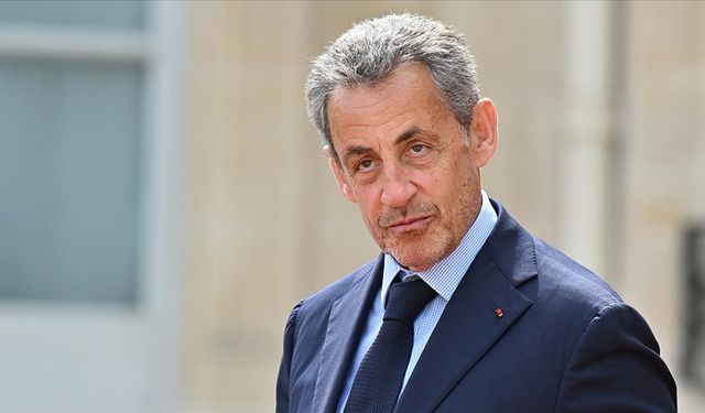 Sarkozy cezaevine girecek