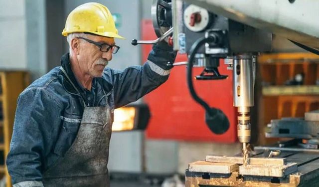 'Daha fazla emekli maaşı' sinyali Emekli maaşlarını artıracak yeni düzenleme yolda