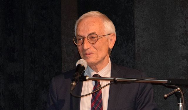 Suat Çağlayan’ın yeni kitabı çıktı
