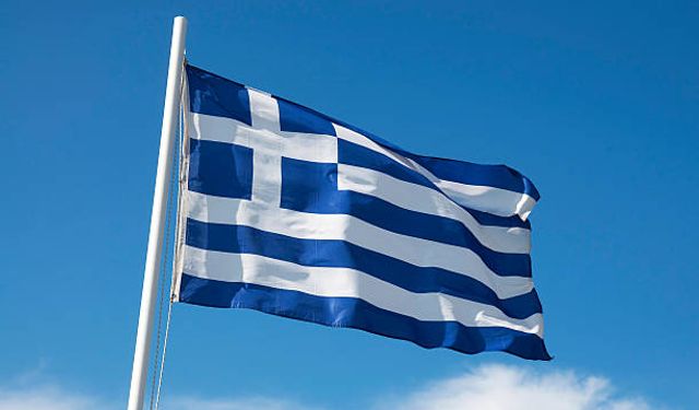 Komşuda hayat durdu: İş yasasına karşı 24 saatlik grev