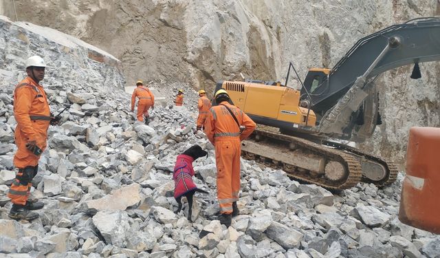 Hindistan’da taş ocağında göçük: Bir kişi hayatını kaybetti