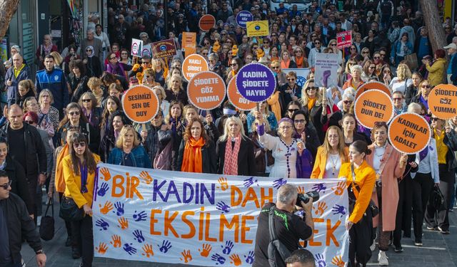 Karşıyaka’da kadına şiddete karşı güçlü ses