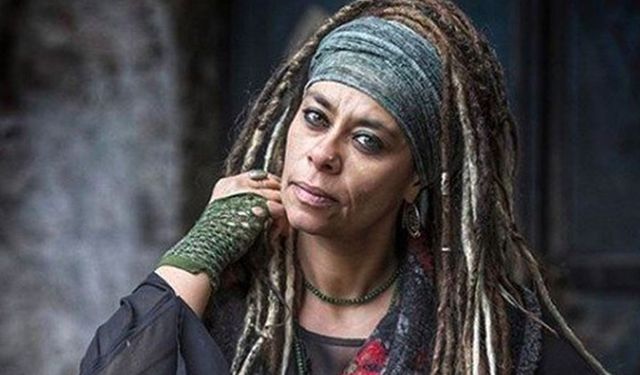 Mine Söğüt, İzmirli okurlarla buluşacak