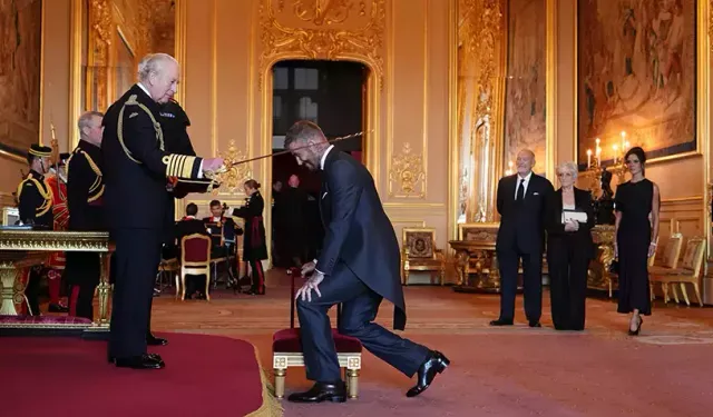 Kral Charles’tan Sir David Beckham'a onur nişanı