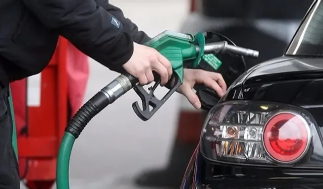 Benzine zam geliyor: Tarih ve rakam belli oldu!