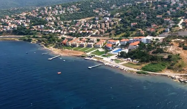 Sadece 844 kişinin yaşadığı yemyeşil ve sakin bir köy