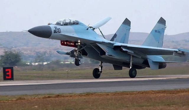 Savaş jeti düştü: 2 pilot hayatını kaybetti