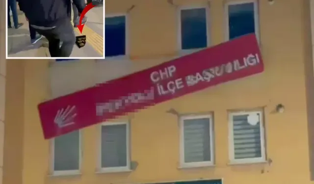 İmralı kararından sonra CHP'nin ilçe binasına saldırı