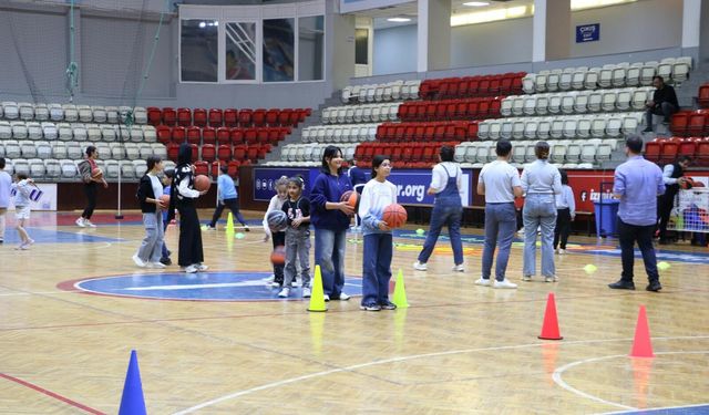 Tip 1 diyabetli çocuklar sporla buluştu