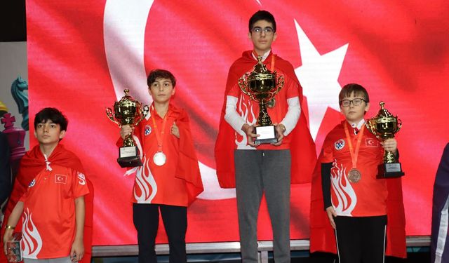 Satrançta tarihi başarı