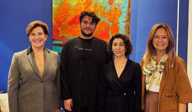 Çağdaş sanatın üç ismi İzmir’de buluştu: Yer Yüz Toprak