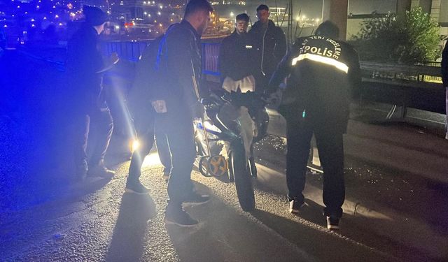 TIR şoförüne motosiklet çarptı: İki ölü