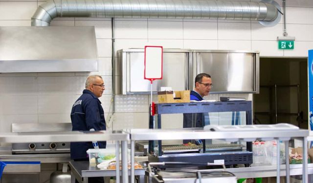 Narlıdere’de okul kantinlerine sıkı denetim