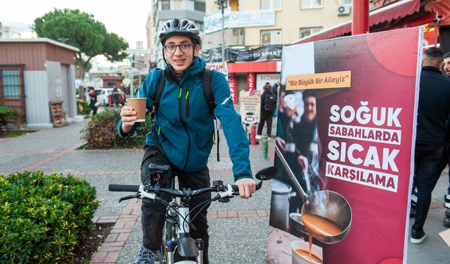 Karşıyaka’da soğuk sabahlara sıcak dokunuş: Çorba ikramı başladı