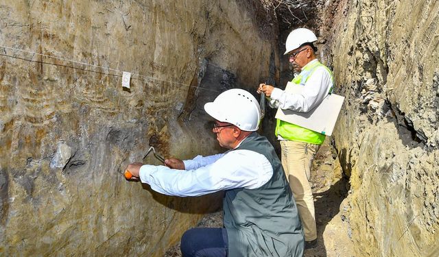 İzmir bilimle zırhlanıyor: Afetlere karşı dirençli kent modeli Türkiye’ye örnek olacak