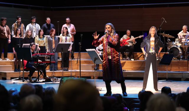 Barış Manço İzmir’de şarkılarıyla anıldı