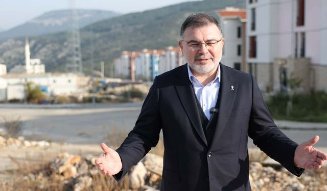 İzmir’de saha polemiği kızıştı: Bilal Saygılı’dan mevkidaşına Selçuk üzerinden gönderme