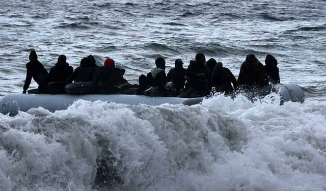Göçmenleri taşıyan bot battı: 18 ölü