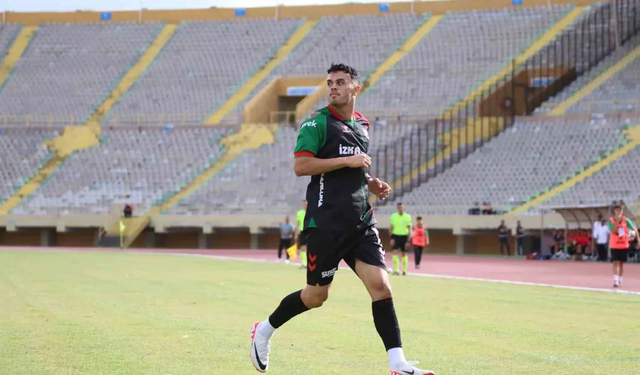 Karşıyaka’da dikkat çeken ayrılık