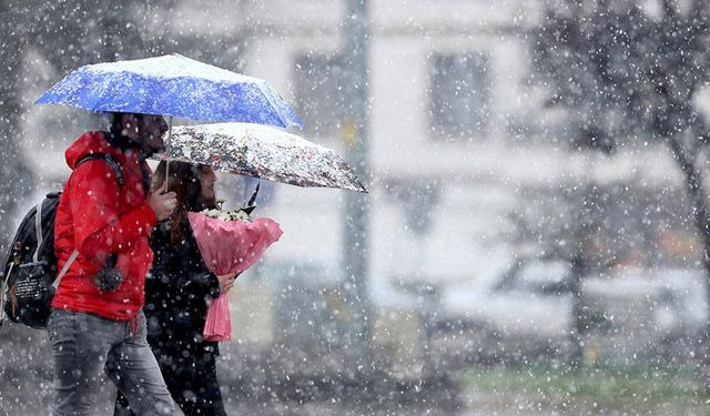 Meteoroloji’den 42 il için sarı kodlu uyarı: Kar, kuvvetli yağış ve fırtına geliyor