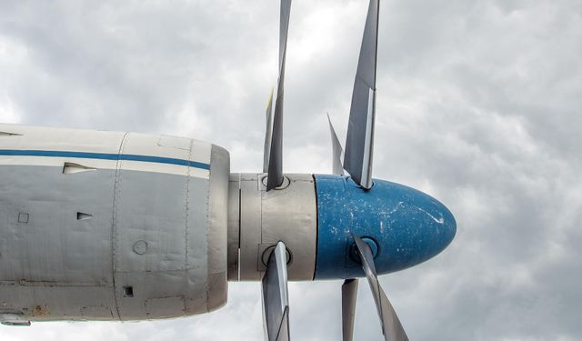 Askeri nakliye uçağı düştü!