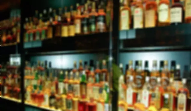 Şeriat ülkesinde zenginlere alkol serbest