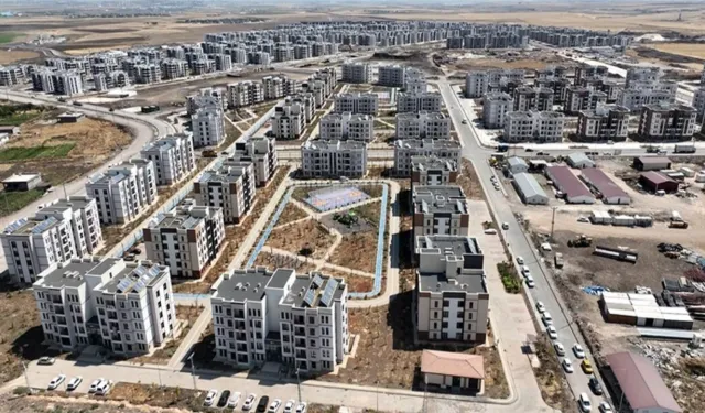 TOKİ'de 16–22 Şubat haftasında kura çekimi heyecanı: İşte İzmir'deki kura çekim tarihi