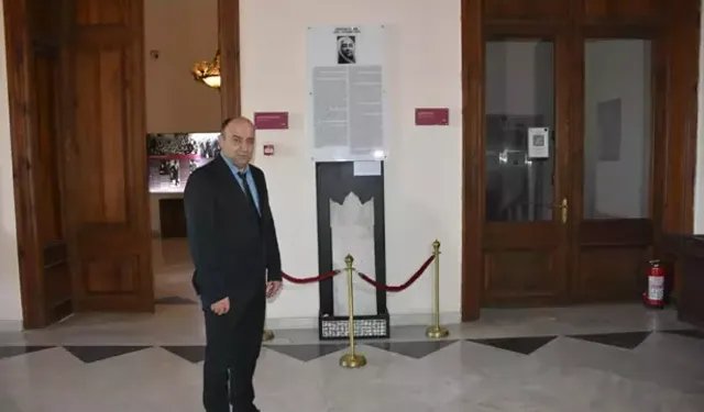 Zübeyde Hanım’ın ilk mezar taşı Atatürk Müzesi’nde sergide